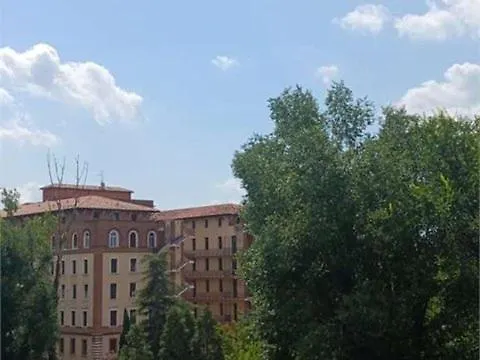 Abetone 6 - The Red - B Apartament Mediolan